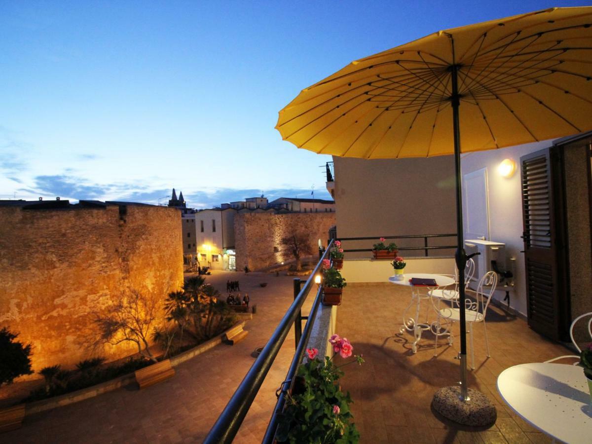 Aqui Bed & Breakfast Alghero Luaran gambar