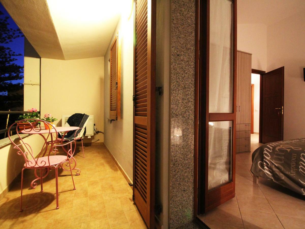 Aqui Bed & Breakfast Alghero Luaran gambar