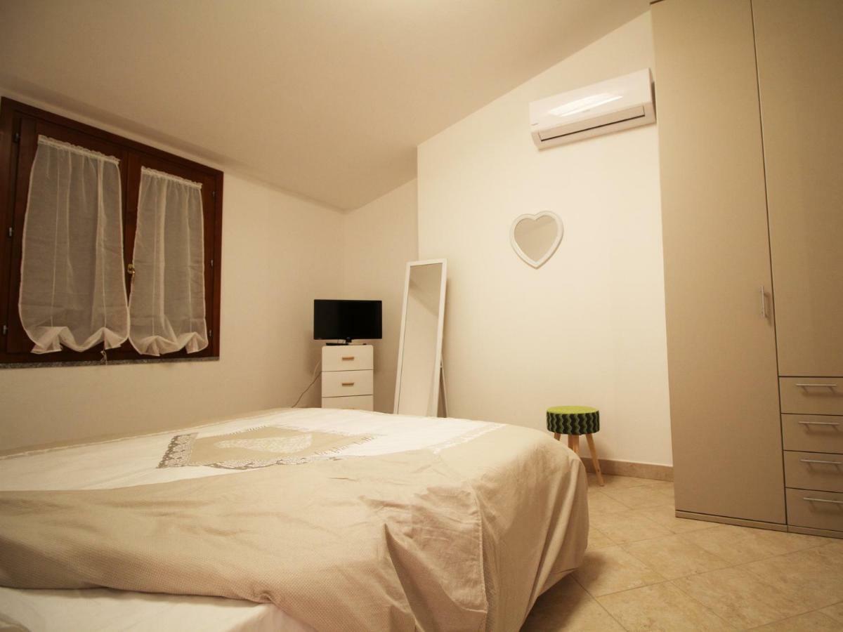 Aqui Bed & Breakfast Alghero Luaran gambar