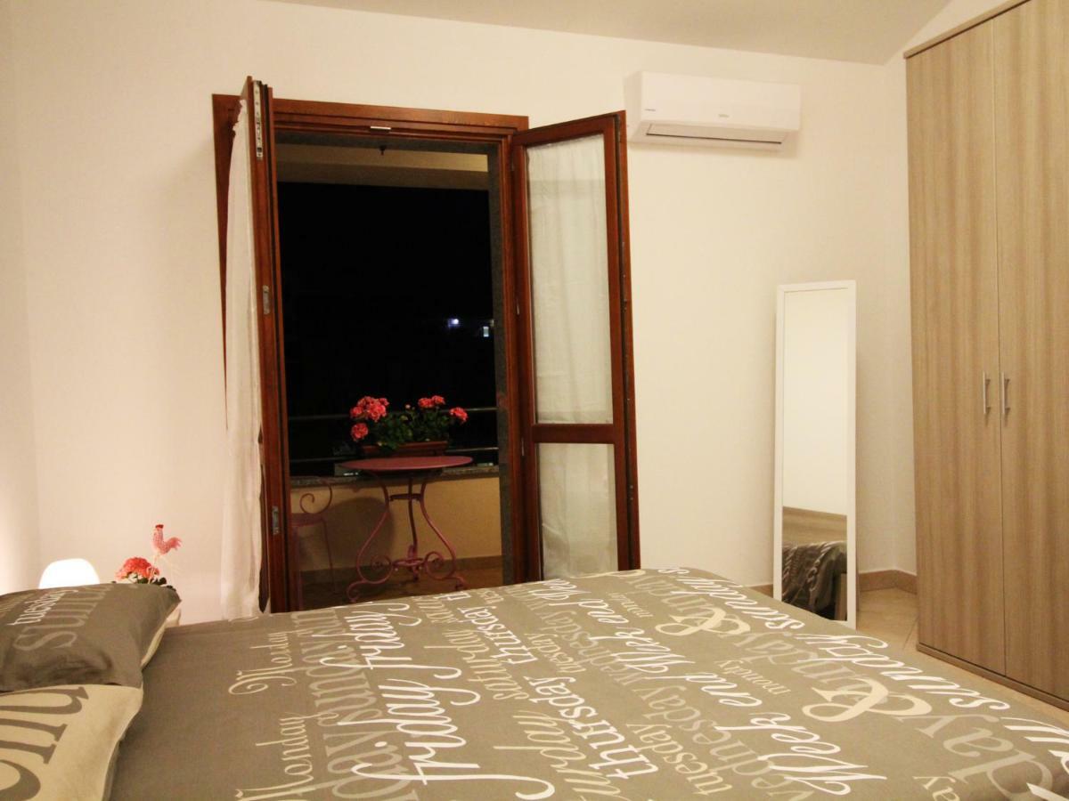 Aqui Bed & Breakfast Alghero Luaran gambar